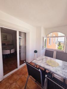 Posedenie v ubytovaní Apartments Vugica Šilo