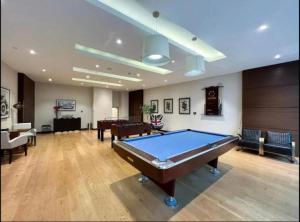 Biliár nebo kulečník v ubytování High End Luxury Stay with Full Palm Jumeirah View