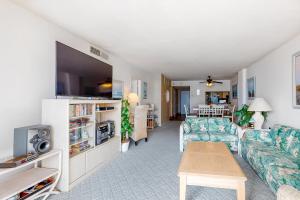 Η κουζίνα ή μικρή κουζίνα στο Sea Colony - 404 Brandywine House Rd