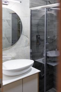 Bilik mandi di Garni Hotel Maggitti