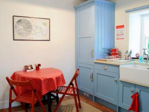 Dapur atau dapur kecil di Belle Vue-Ukc778
