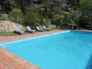 Bazén v ubytování Mansion in Var with Private Pool nebo v jeho okolí