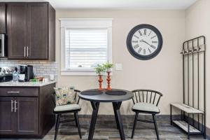 Η κουζίνα ή μικρή κουζίνα στο Unit #5 638 Madison St +30 φωτογραφίες