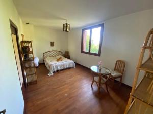 Katil atau katil-katil dalam bilik di Beautiful large country house 4 bedrooms