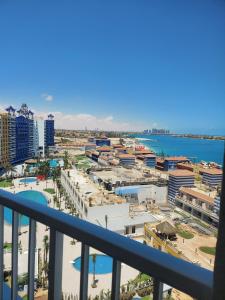una vista de una ciudad desde un balcón en Chalets for rent Portomarino Alamin, en El Alamein