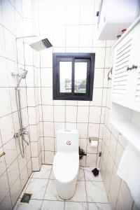 Φωτογραφία από το άλμπουμ του GodIsGood Residency σε Γιαουντέ