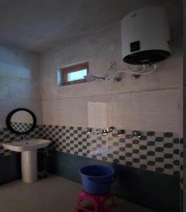 Gambar di galeri bagi Adynsh Homestay By StayApart di Madheso