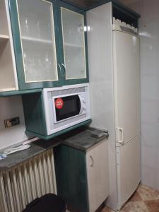 Η κουζίνα ή μικρή κουζίνα στο Apartamento SANTA CLARA 5 +48 φωτογραφίες