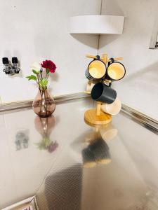 Fotografija u galeriji objekta 雅舍 独栋两层 步行5分钟到天下茶屋站 关西机场35分钟直达天下茶屋站 u Osaki