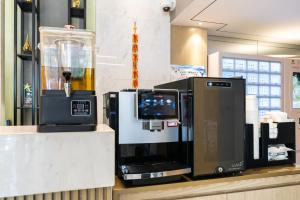 Weiting Hotel Shanghai Xujiahui Stadium Subway Station Branch咖啡機或泡茶用具