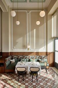 ON Residence - Small Luxury Hotels of the World的休息区