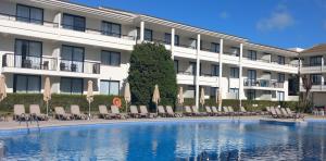 Bazén v ubytovaní Hotel Bahia Pollensa alebo v jeho blízkosti