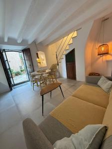 Posezení v ubytování Charming House with Sea View