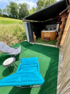 Φωτογραφία από το άλμπουμ του Chambre indépendante avec jacuzi et climatisation σε Vanzy