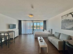 TV a/nebo společenská místnost v ubytování MY Parkhotel by AR Hotels