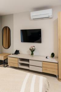 TV a/nebo společenská místnost v ubytování Sagitta All inclusive light