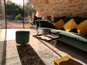 Χώρος καθιστικού στο Stone house Emilia with a pool +24 φωτογραφίες