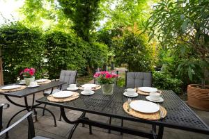 Um jardim em Hotel Villa Florentina
