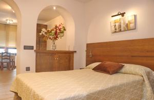 A bed or beds in a room at Estudio en el centro de Conil Még 9 kép