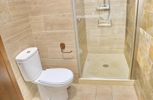 A bathroom at Estudio en el centro de Conil