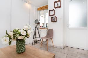 Fotografie z fotogalerie ubytování L'Atelier Bohème - Joli T2 proche Roanne v destinaci Riorges + 5 fotografií