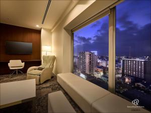 Posezení v ubytování Daiwa Roynet Hotel Numazu