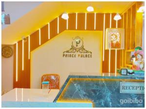 !! AYODHYA HOTEL PRINCE #Fully Air Conditioning Rooms #Free Wi-Fi #Parking #Room Service #Premium Room #Best Hotel In Ayodhya !!的证书、奖牌、标识或其他文件