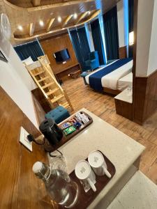 Area soggiorno di White Season Resort - Mountain View With Premium Rooms # Luxury Stay in Manali