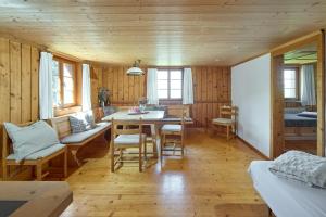 Posezení v ubytování Bauernhaus am Pfänderhang mit Seeblick
