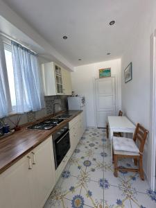 Dapur atau dapur kecil di Agenzia Isotur MALVA