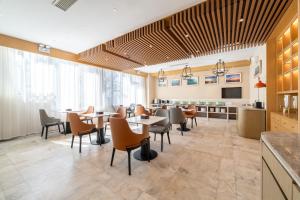 沃德酒店威海国际海水浴场火炬八街店電視和／或娛樂中心