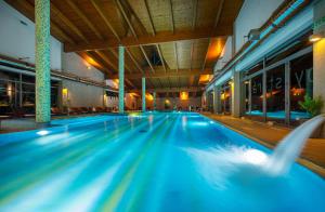 Bazén v ubytovaní Hotel Bystrá alebo v jeho blízkosti
