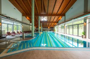 Bazén v ubytovaní Hotel Bystrá alebo v jeho blízkosti