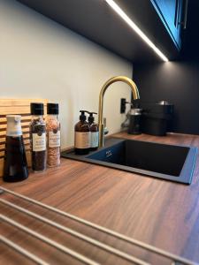 Køkken eller tekøkken på Authentic Historic Luxury House