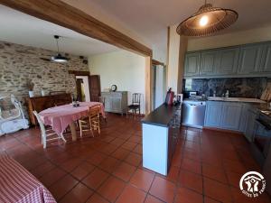 Foto dalla galleria di Roquebonne a Burlats