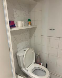 Koupelna v ubytování Chambre privée dans un Appartement central et partagé