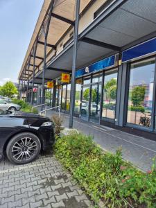 Afbeelding uit fotogalerij van Ferienwohnung Jelen - Kaffee - Tee - Lichthof - 135 qm in Kolbermoor