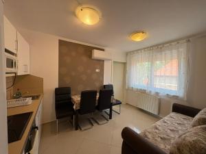 Posedenie v ubytovaní Kohl Wellness Apartman