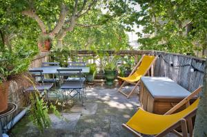 Κήπος έξω από το Appartement avec Terrasse Uzès Centre