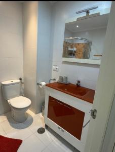 Koupelna v ubytování Apartamento albaida 3g