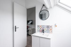 Η κουζίνα ή μικρή κουζίνα στο Studio moderne proche centre ville & Gare