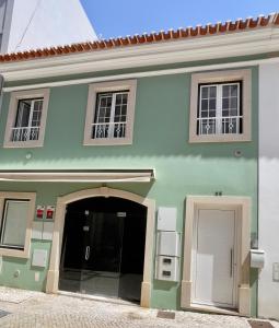 Το κτήριο όπου στεγάζεται  το διαμέρισμα