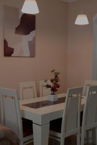 Fotografie z fotogalerie ubytování Comfy flat in Astir Near bus and AC v destinaci Tirane