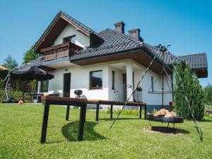 Vonkajšia záhrada v ubytovaní Apartament Słoneczna Rapsodia - blisko Parku Zdrojowego - piękny widok - ogród - taras