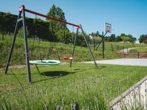 Detský kútik v ubytovaní Apartament Słoneczna Rapsodia - blisko Parku Zdrojowego - piękny widok - ogród - taras