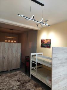 Postel nebo postele na pokoji v ubytování Guesthouse Prizreni + 6 fotografií
