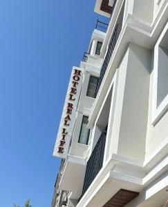 The building in which a szállodákat is located