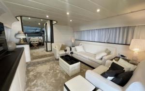 Posezení v ubytování PALME Yacht - Cannes Port Canto - Pointe Croisette - Face à la Mer + 20 fotografií