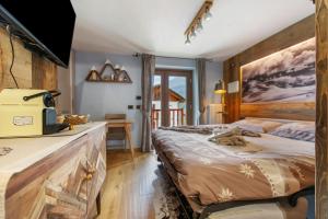 Gallery image of La chambre d'Emilie - romantic room in Valtournenche