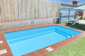 The swimming pool at or close to Chalet Bella Mendoza